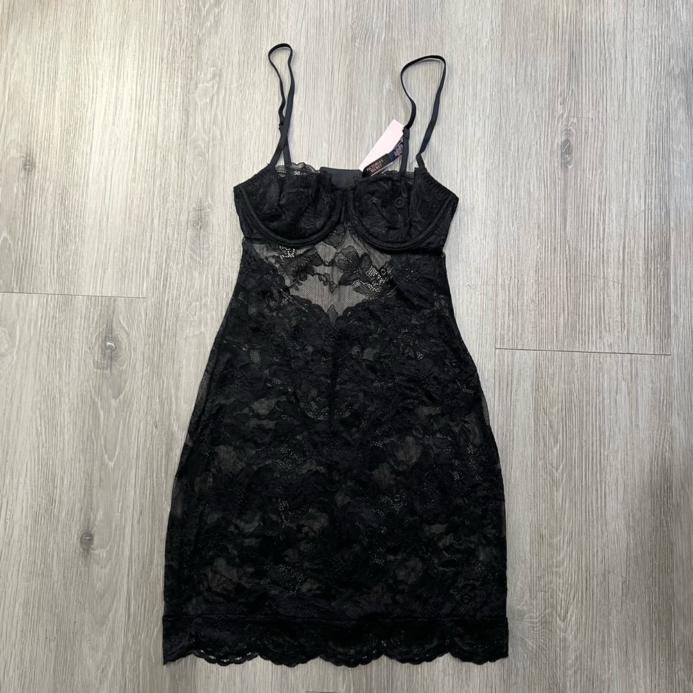 Victoria's Secret Black Lace Underwire Slip